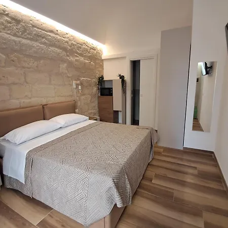 Affittacamere La Dimora Del Vento 3*